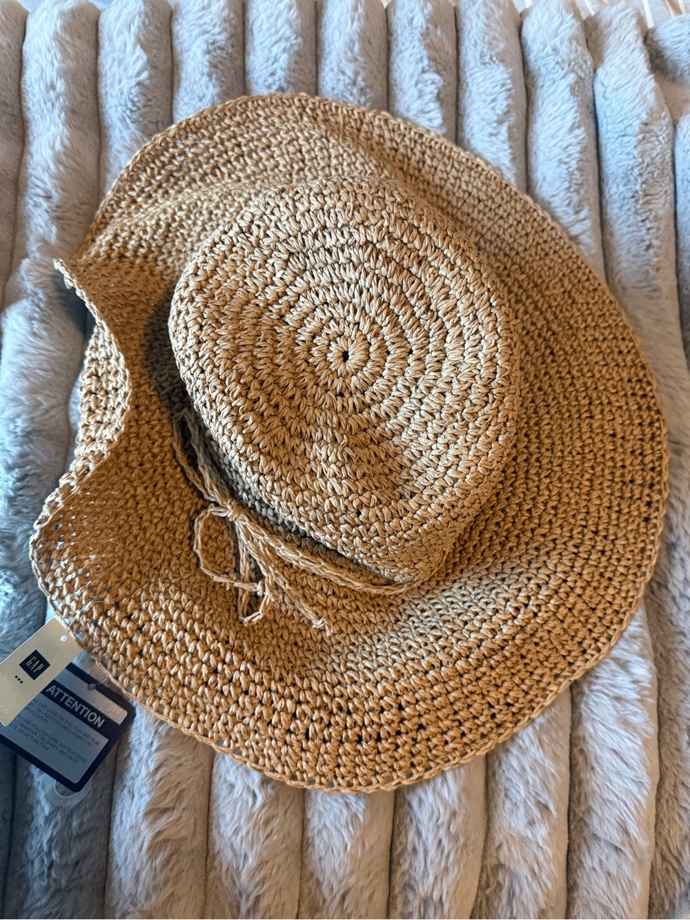GAP Woven Straw Sun Hat in Natural Tan